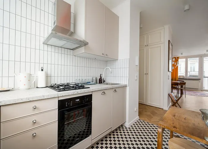 Wilcza Retro Journey By Bookinghost Warszawa