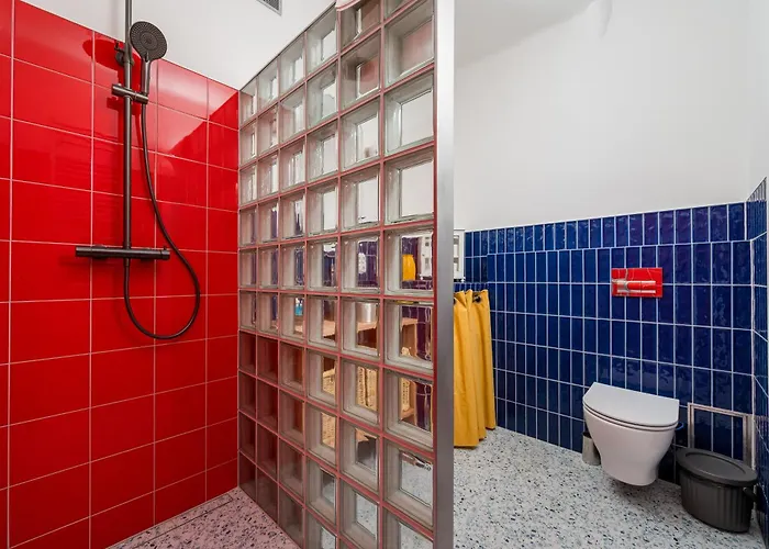 Wilcza Retro Journey By Bookinghost