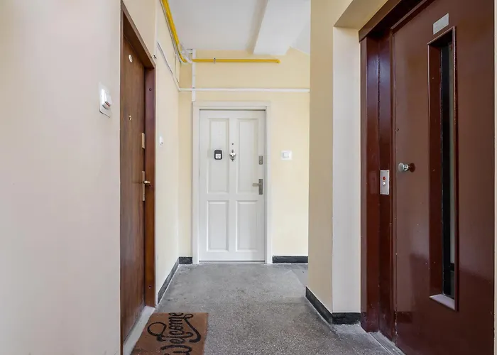 Wilcza Retro Journey By Bookinghost *