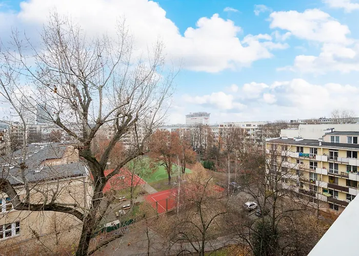 Wilcza Retro Journey By Bookinghost * Varsavia